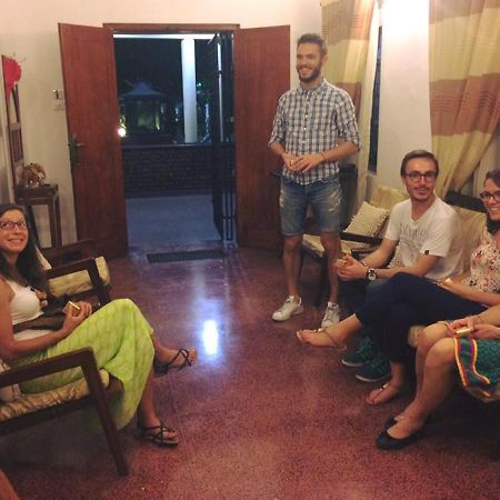 Colombo Lavinia Beach Hostel Dehiwala-Mount Lavinia Ngoại thất bức ảnh