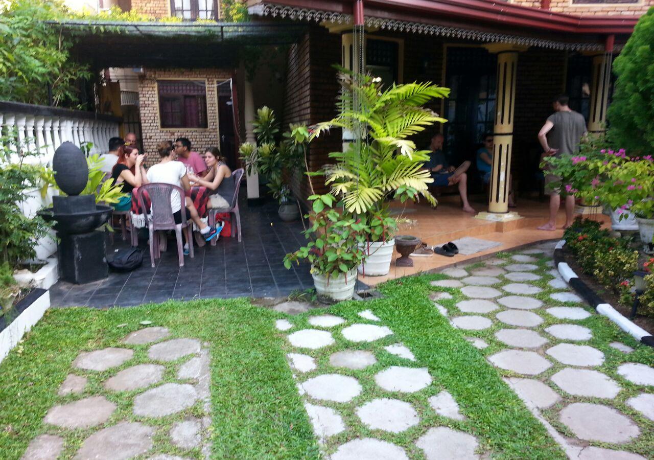 Colombo Lavinia Beach Hostel Dehiwala-Mount Lavinia Ngoại thất bức ảnh
